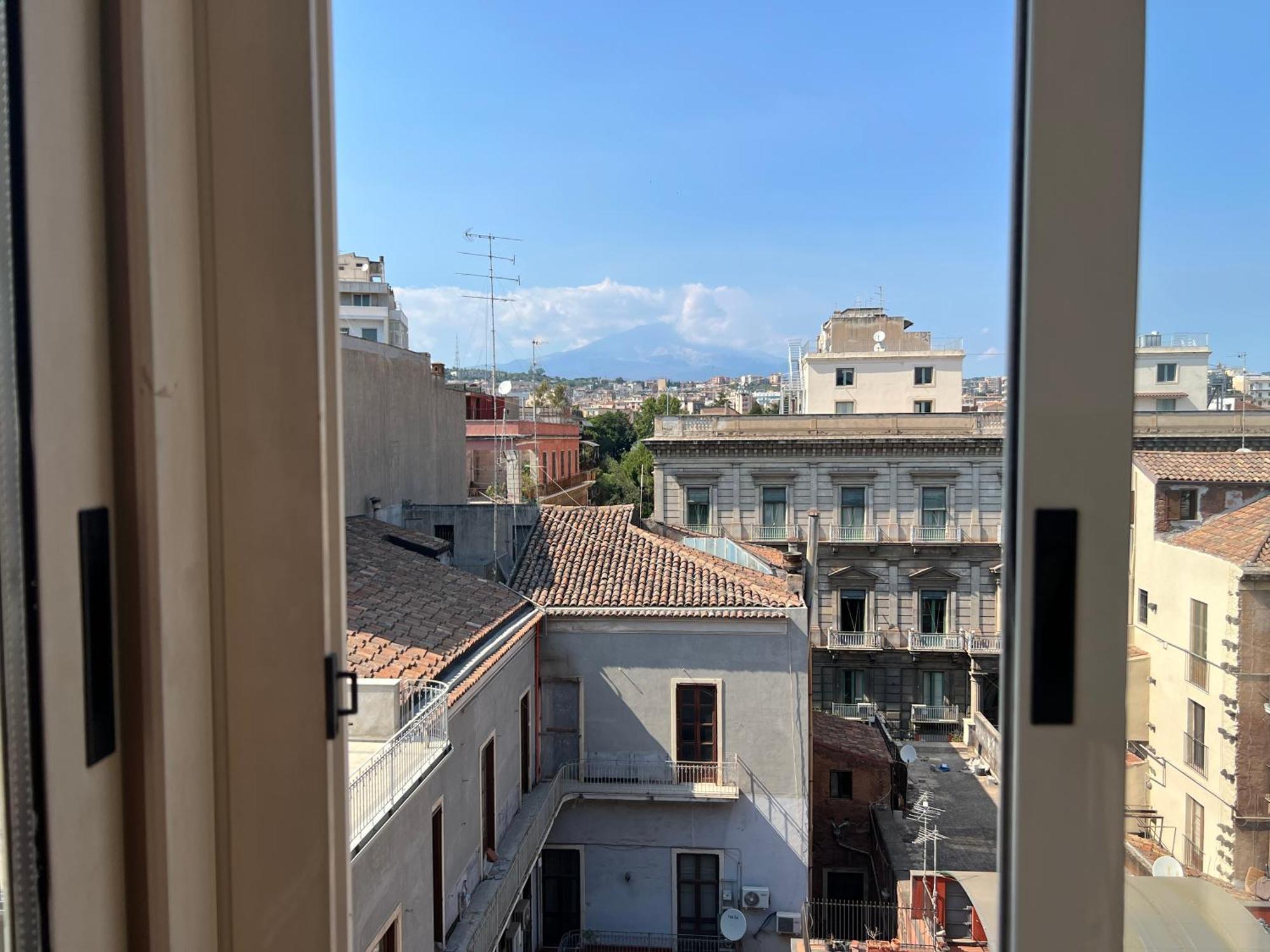 Wonderful Via Etnea Apartment Катания Екстериор снимка